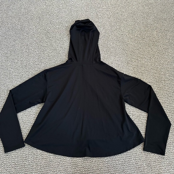 Fabletics Women’s Long Sleeve Lightweight Hoodie Black + Leopard Print Size XS - Picture 4 of 4